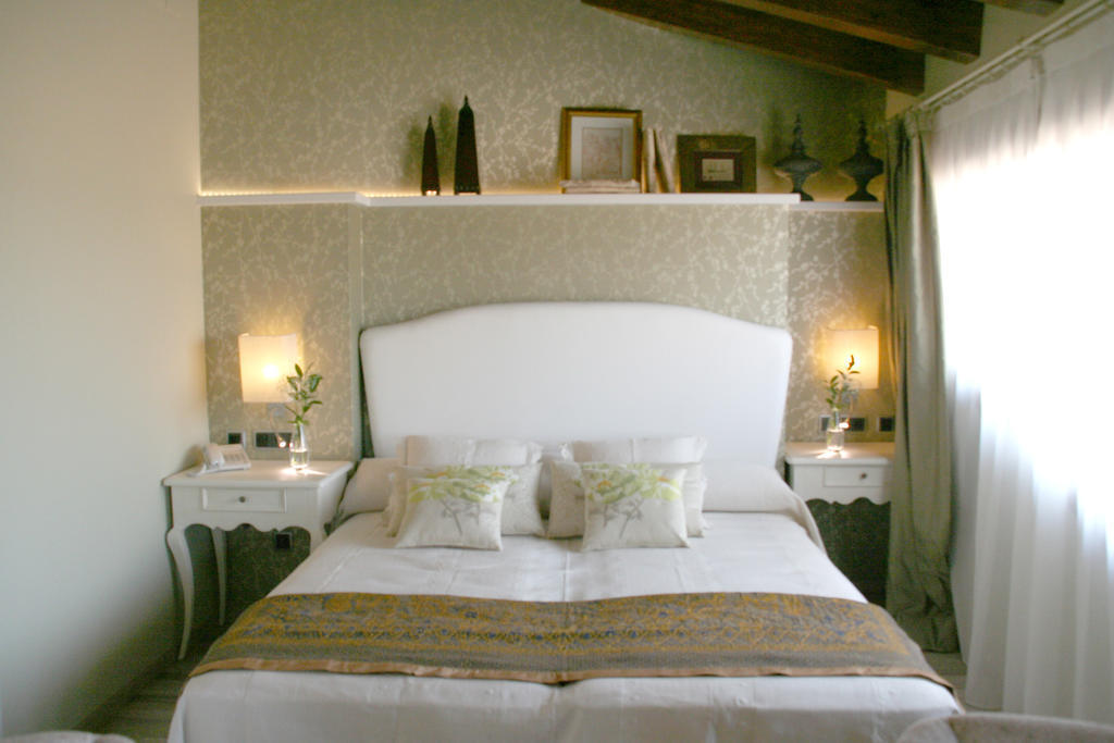 Hotel Castillo De Alquézar Δωμάτιο φωτογραφία